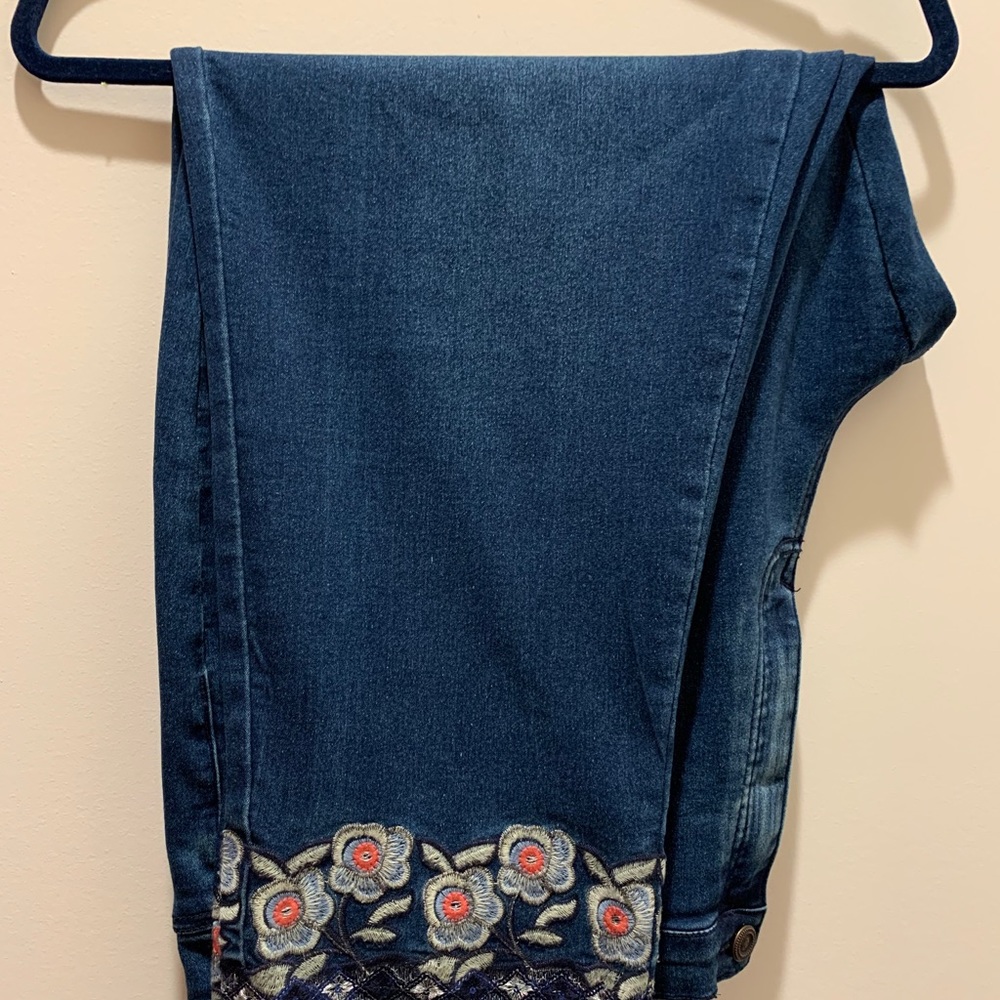 DG2 - Diane Gilman Ankle Length Jeans